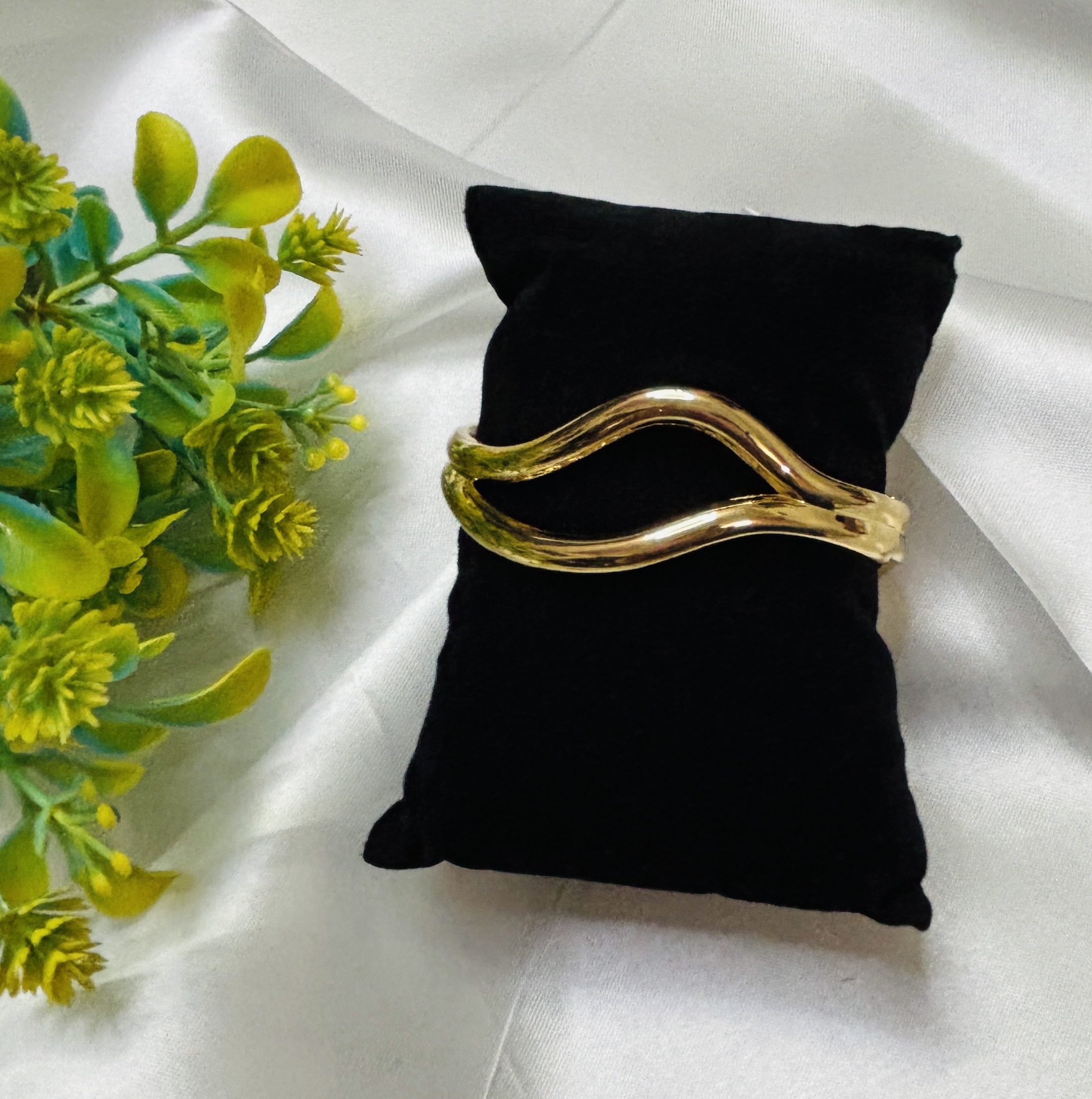 Wave Gold Cuff Bracelet