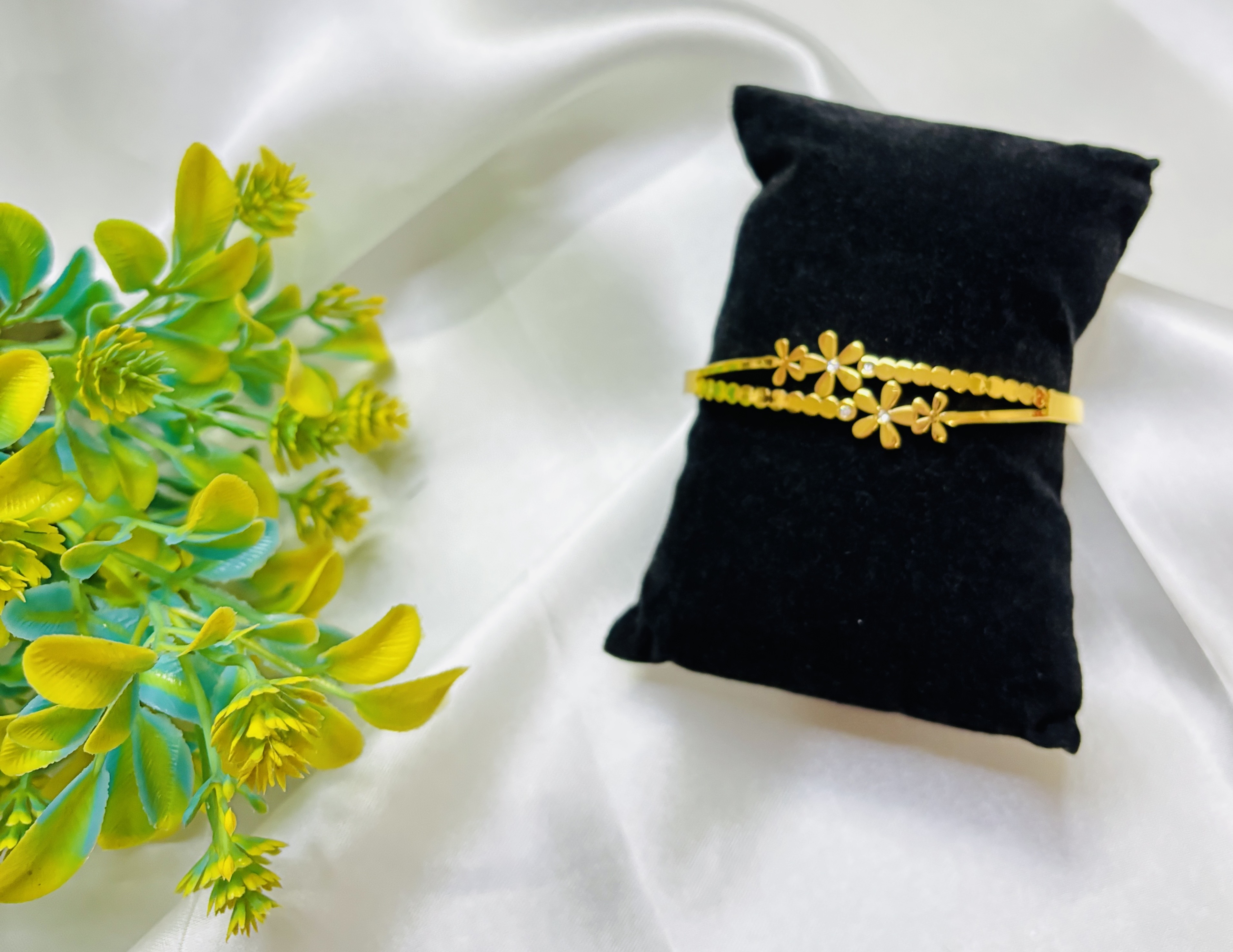 Dual Flower Accent Gold Bracelet