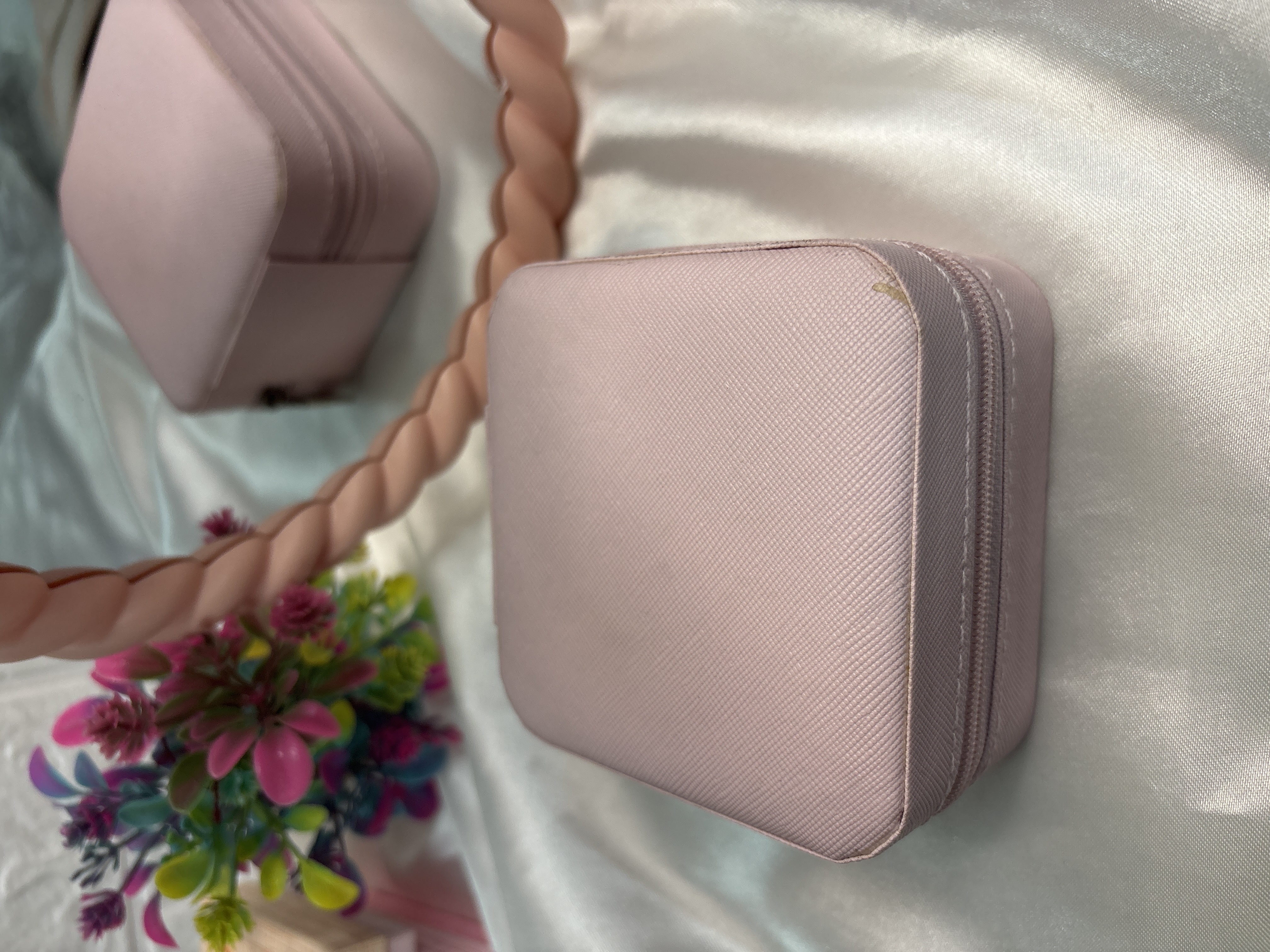 Jewellery box