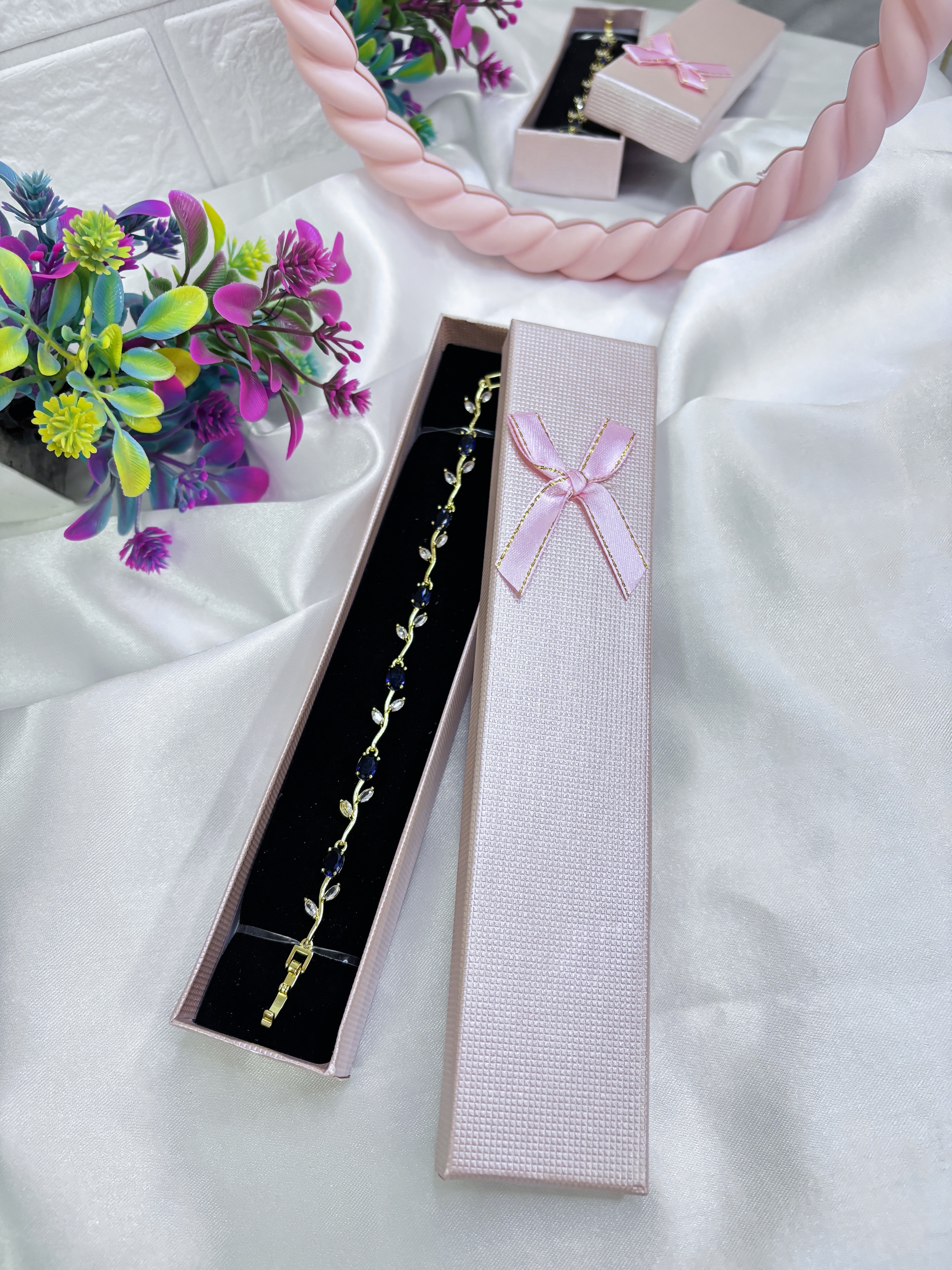 Tulip braclets