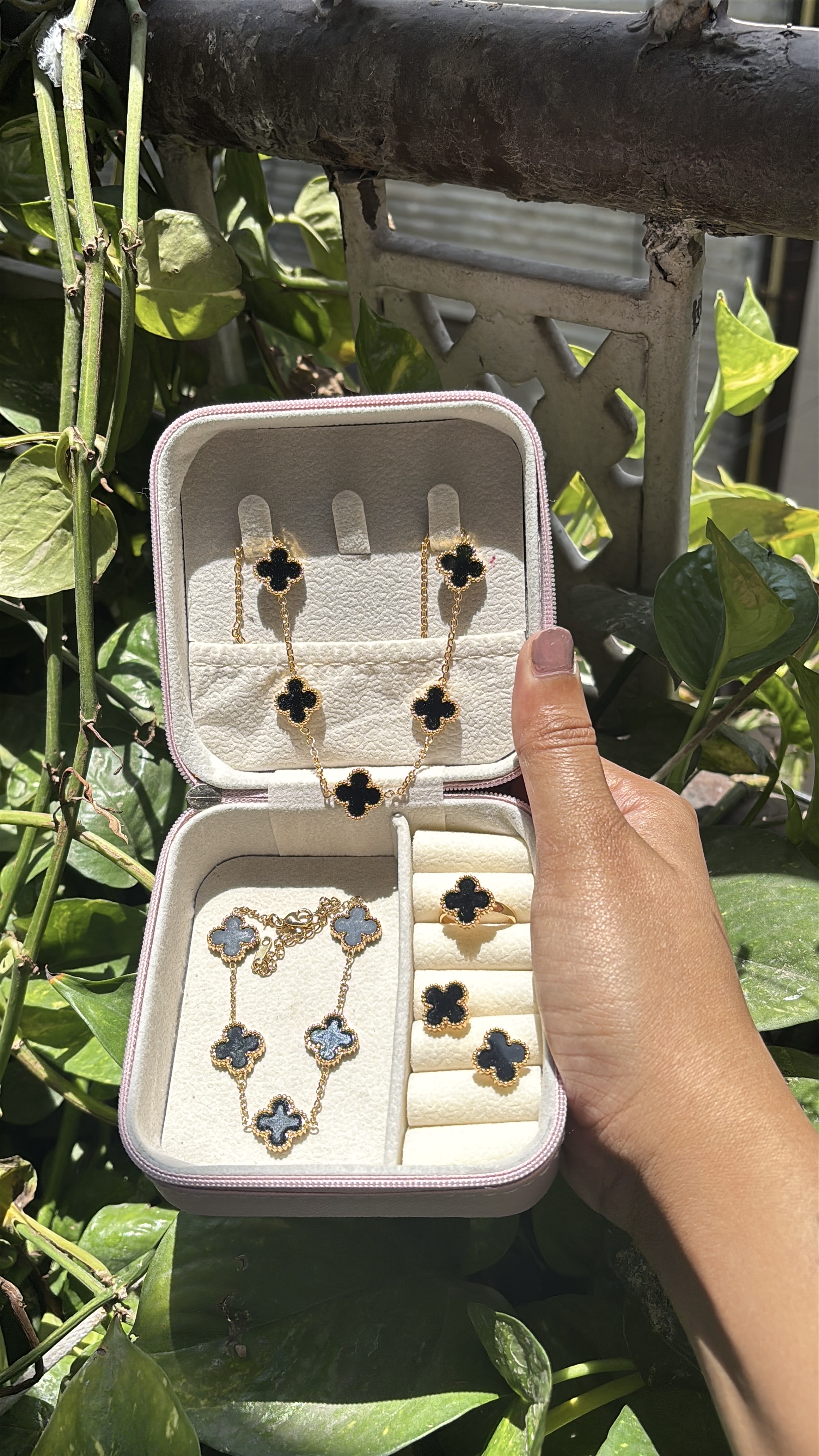Clover Antitarnish Jewellery Set